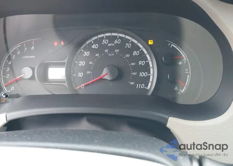 2011 Toyota Sienna Base V6 z USA, uszkodzony, nr VIN 5TDZK3DC1BS026467